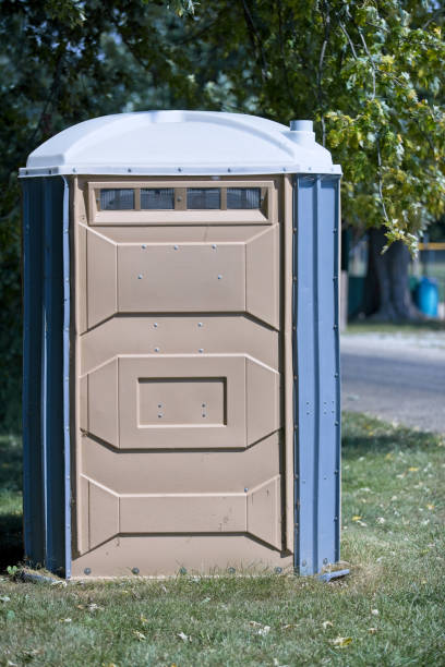 Best Luxury portable toilet rental  in Lynn, IN