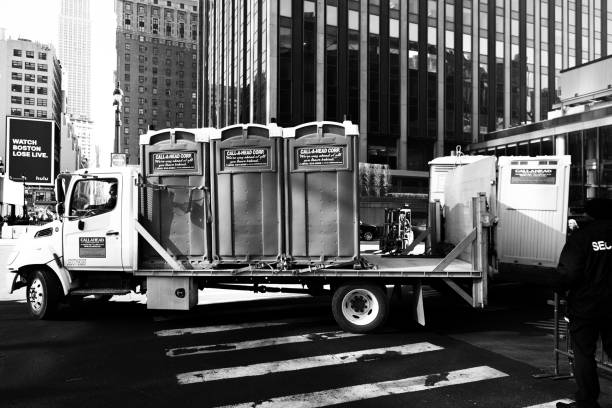 Best Construction site porta potty rental  in Lynn, IN