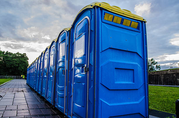 Best Portable bathroom rental  in Lynn, IN